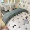Juego de ropa de cama de tres piezas para dormitorio de estudiante universitario, sábanas de algodón puro, funda de edredón, sábana bajera, nuevo modelo 2026, adecuado para todas las estaciones