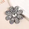 Pequeno estilo Chanel luxo leve alta costura moda camélia strass patch DIY grampo de cabelo feito à mão acessórios para roupas