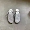 Mules Planos Plateados de Punta Cerrada para Mujer, Novedad Primavera/Verano 2026 Estilo Francés Elegantes de Hada Versión Coreana Sandalias Mule