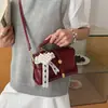 Bolsas Casuais Femininas 2026 Nova Bolsa Transversal Versátil Bolsa de Ombro Único para o Trabalho Bolsa de Mão Retrô de Primavera Bolsa Quadrada Pequena