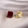 Pendientes de Gota de Aceite Borgoña de Alta Gama para Mujer Diseño de Nicho Ins Estilo Frío Simple Pendientes para Mujer Venta al por Mayor