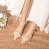 2025 Nuevo Cinturón de una palabra Zapatos huecos Zapatos de tacón grueso de boca baja para mujer Zapatos de boda nupciales de diamantes de imitación Zapatos individuales