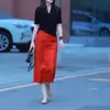 25609 Damei Ai Yuan 2025 Verão Novo Estilo Estilo Maduro Top Manga Curta Decote V Saia Fenda Cintura Alta para Mulheres