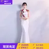 Vestido de Noite 2026 Novo Estilo Apresentador Estilo Chinês Cauda de Peixe Cheongsam Slim Longo Palco Performance Coro Fantasia