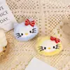 Broche de Muñeca de Peluche Personalizado de Dibujos Animados de Kt Cat Gatito Lindo Moño Accesorios para Ropa Accesorios para Joyería DIY