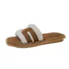 Pantuflas de algodón estilo coreano de felpa para mujer, nuevas pantuflas tipo slip-on para interior y exterior, antideslizantes y esponjosas, moda otoño e invierno 2026 y cálidas