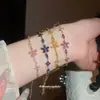 Pulsera Exquisita y de Moda Ajustable de Flor de Zirconia y Gota de Agua, Pulsera de Lujo Ligero de Gama Alta, Joyería Versátil Elegante y con Estilo
