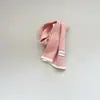 Bufanda de punto de colores combinados para niños con etiqueta de tela personalizada estilo coreano, bufanda cálida de lana estilo occidental para niños y niñas