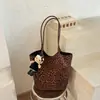 Bolsa tote estilo coreano, estampada de leopardo da moda, bolsa de ombro chique, bolsa de lona para mulheres, estilo estudante, casual e versátil para todas as estações