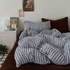 Conjunto de Quatro Peças Listrado em Lã de Leite Grau A Inverno Quente Estilo Retrô Roupa de Cama Lençol com Elástico Capa de Edredom Lençol de Cama Conjunto de Três Peças para Dormitório 4