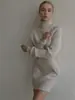 Vestido suéter feminino de gola alta e manga longa casual solto espessado cor sólida justo outono e inverno 2023 vestido de malha