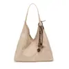 El popular bolso tipo cubo estilo perezoso de este año para mujer es el nuevo modelo de verano 2026, un bolso de hombro patchwork de color liso con un bolso de axila a juego