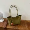 Bolso de mano tejido retro estilo coreano para mujer, nueva colección otoño/invierno 2026, bolso de hombro y bolso de mano casual de moda y versátil