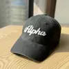 Novo Boné de Baseball Versátil e Moderno com Bordado de Letras para Mulheres, Boné de Aba Curva Emagrecedor para Homens, Chapéu Macio de Aba Larga para Circunferência Craniana Grande