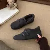 Mocasines cálidos de otoño e invierno para mujer, de suela gruesa, forrados de felpa, con un ligero tacón, puntera cuadrada y diseño de suela única.
