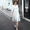 Vestido de Festa Curto Branco para Mulheres 2026 Novo Estilo, Elegante e Majestoso, Pode Ser Usado Casualmente, Vestido de Cetim para Banquetes, Estilo Francês