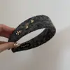 "Dinheiro Vem Rápido" Faixa de Cabeça Vermelha de Pelúcia Outono e Inverno com Aba Larga para Mulheres, Textura de Alta Qualidade, Presilha de Cabelo Faixa de Cabeça de Topo Alto
