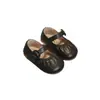 Zapatos pequeños de piel para niña, nueva colección primavera/otoño 2026, antideslizantes, de suela blanda, zapatos planos, zapatos de princesa, zapatos de vestir versátiles para bebés