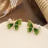 Brincos de borboleta de cristal verde com laço de mola, pino de prata 925, brincos degradê de gelo quebrado, brincos pop de nicho