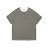 Yidao Vintage 2026 Verano Nuevo Estilo Americano Gama Alta Sencillo Estilo Old Money Cuello Henley Casual Holgado Commuter Manga Corta