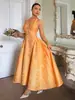 Transfronterizo Nuevo Patrón en Relieve Tridimensional Retro Europeo y Americano Cuello en V Sin Mangas Falda Amplia Vestido para Mujer