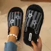Pantuflas de algodón con bloques de color a rayas y punta abierta para mujer, de Amazon transfronterizo, pantuflas peludas, pantuflas de algodón felpudo antideslizantes para el hogar