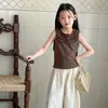 Selección 91% Algodón 9% Spandex Proporción Dorada Suave, Elástico, Amigable con la Piel Estilo Francés Borde de Volantes Multicapa Camiseta sin Mangas Dulce para Niña