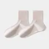 Meias Antibacterianas com Íons de Prata para Mulheres, Angulo Reto, Outono e Inverno, Absorventes de Suor, Respiráveis, Meia-Calça Média para Mulheres, Resistentes a Odores, Indústria de Meias de Zhuji