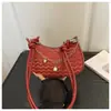 Bolso Pequeño de Cadena Ondulada de Lujo Ligero de Moda Nuevo Retro para Mujer con Sensación de Alta Gama Bolso de Hombro Bolso Cruzado de Nicho Francés