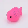 Brinquedo de peixe pintado vinil brincar na água apertar música conjunto banheiro infantil Banho desenho animado pato boca larga brinquedo para brincar na água