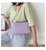 Bolsas Femininas de Nicho Verão 2025 Tendência Versátil Bolsa de Ombro Moda Baguete Bolsa de Braço Bolsa Transversal Biker Retrô