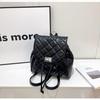 Mochila Pequeña Estilo Coreano Inspirada en Chanel 2025 Nueva Moda para Viajes Versátil Ins Bolso de Hombro Coreano