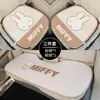 Apoio de cabeça e lombar para carro Miffy original, uma almofada de carro criativa e versátil adequada para todas as estações, uma fofa almofada de carro de desenho animado para proteção do pescoço