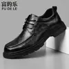 Sapatos Masculinos de Couro Atacado, Novos Estilos Primavera e Outono, Sapatos de Trabalho de Negócios Estilo Britânico, Sapatos Masculinos Leves Resistentes ao Desgaste de Couro Genuíno