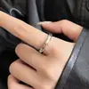 Anillo liso nuevo estilo vintage, con acabado liso, diseñado para mujer, con un look único y moderno, ofreciendo una estética de alta gama, y ajustable en tamaño