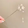 Pasador de Gama Alta con un Toque Femenino, Borlas y Flores de Estilo Antiguo, Pasador Versátil para Hanfu, Pasador para Recogido en la Parte Trasera de la Cabeza