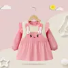 Pantalón de tirantes para bebé niña Otoño e Invierno Ropa de exterior Estilo occidental Falda de princesa Babero para comer infantil Delantal impermeable a prueba de suciedad Protector para bebé