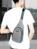 Nueva bolsa cruzada para hombre transfronteriza hecha de tela Oxford, bolso de hombro simple y elegante, mochila cruzada versátil, bolsa de pecho de negocios para hombres