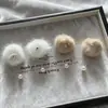 Aretes de Pelo de Visón con Bolas y Perlas para Mujer, Atmósfera Navideña, Diseño Único de Nicho, Aretes de Felpa, Joyería para Orejas Peluda