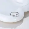 Anillo Abierto Ajustable de Flor de Zirconia Corte Milenio Estilo Minimalista Anillo para Dedo Índice de Lujo Ligero de Nicho