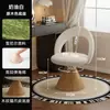 Banqueta de maquiagem de luxo leve estilo italiano, banqueta de toucador para uso doméstico para o quarto principal das meninas, cadeira de penteadeira giratória, novo modelo 2026