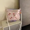 Bolsa de lona de manzana dulce y linda para niñas, nuevo modelo de verano 2026, alto atractivo estético, moderna, casual, bandolera de gran capacidad