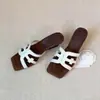 Sandalias de cuña elegantes estilo francés Chuyu Ji Fangtou para mujer, destalonadas, estilo vacacional, sandalias de meter con tacón ámbar
