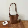 Bolso Pequeño Retro 2026 Nuevo para Mujer Otoño Invierno Versátil Temperamento Estilo Coreano ins Diseño de Nicho Bolso de Hombro Bolso Cruzado