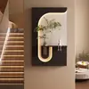 A pintura em arenito da Galeria de Arte Qiaojia oferece uma sensação de luxo leve e de alta qualidade, adequada para decoração de hall de entrada, arte de parede com plantas verdes e pinturas de parede de fundo com luzes.