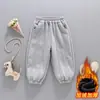 Calça de moletom forrada com fleece para meninos, estilo coreano, versátil, modelagem solta, para crianças, atacado para exportação