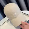 Gorra de Béisbol Nueva de Estilo Coreano Simple Oversize con Visera Ancha Que Hace que la Cara Parezca Más Pequeña, Versátil y Moderna para Mujer
