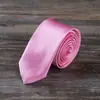 Corbata de hombre en stock 5cm coreana color sólido corbata estrecha casual corbata pequeña negra 5CM novio fábrica mayoreo