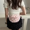Bolsa Pequena de Veludo Estilo Coreano para Mulheres 2026 Nova Moda Estampa de Morango Bolsa de Peito Bolsa Feminina Bolsa Transversal Casual