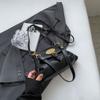 Bolso Maillard Pequeño Crowdsourcing Bolso de Otoño e Invierno 2025 Nuevo Vintage de Hombro Cruzado Bolso Plisado de Moda para Mujer que Combina con Todo